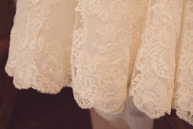 Quirky Rustic Natural Winter Wedding http://www.rebeccadouglas.co.uk/