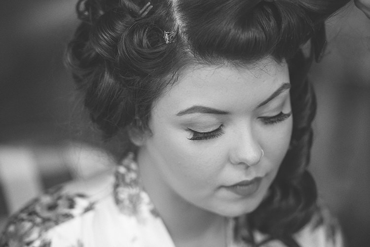 Vintsage Hair Make Up Bride Bridal Quirky Rustic Natural Winter Wedding http://www.rebeccadouglas.co.uk/