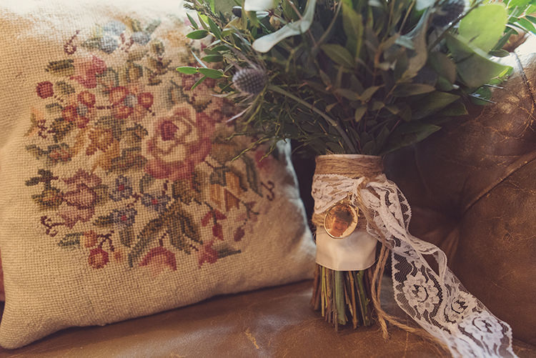 Bouquet Flowers Wrap Ribbon Hessian Lace Locket Quirky Rustic Natural Winter Wedding http://www.rebeccadouglas.co.uk/