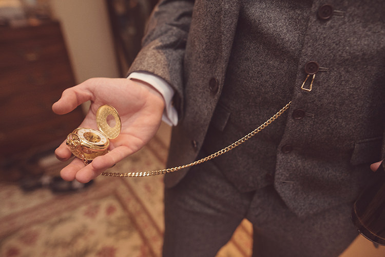 Quirky Rustic Natural Winter Wedding http://www.rebeccadouglas.co.uk/