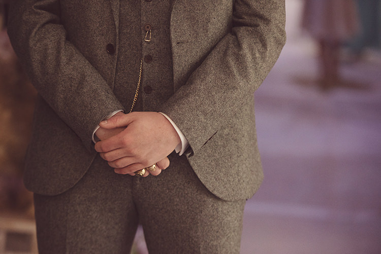 Quirky Rustic Natural Winter Wedding http://www.rebeccadouglas.co.uk/