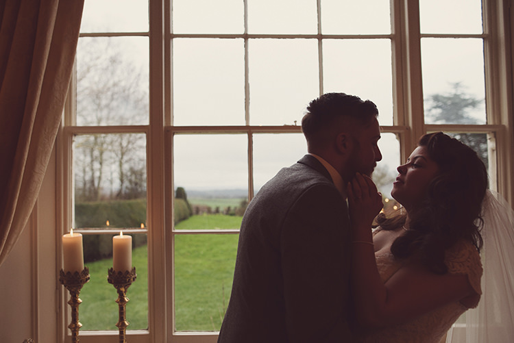 Quirky Rustic Natural Winter Wedding http://www.rebeccadouglas.co.uk/