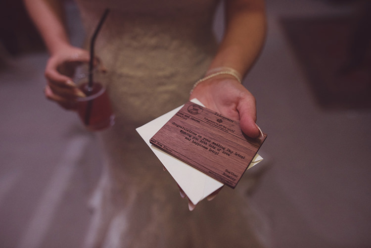 Quirky Rustic Natural Winter Wedding http://www.rebeccadouglas.co.uk/