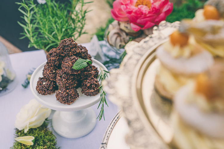 Ethereal Coral Countryside Wedding Ideas http://www.robtarren.co.uk/