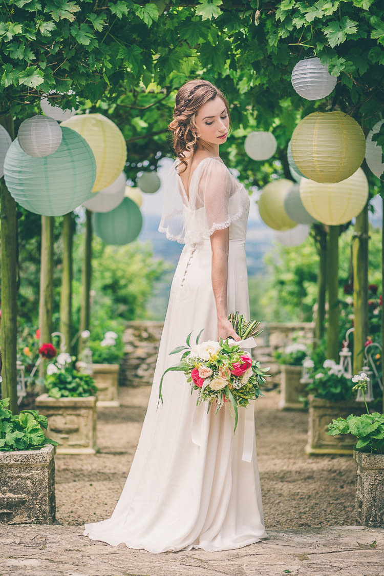 Ethereal Coral Countryside Wedding Ideas http://www.robtarren.co.uk/