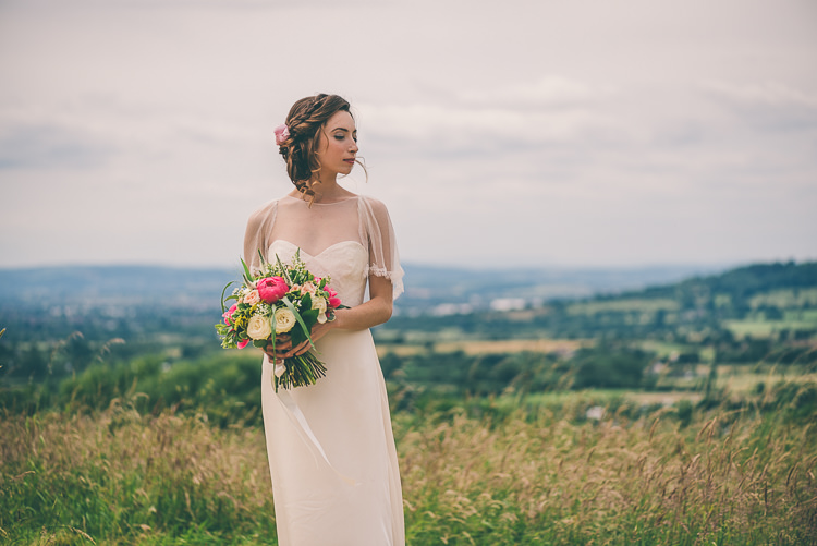 Ethereal Coral Countryside Wedding Ideas http://www.robtarren.co.uk/