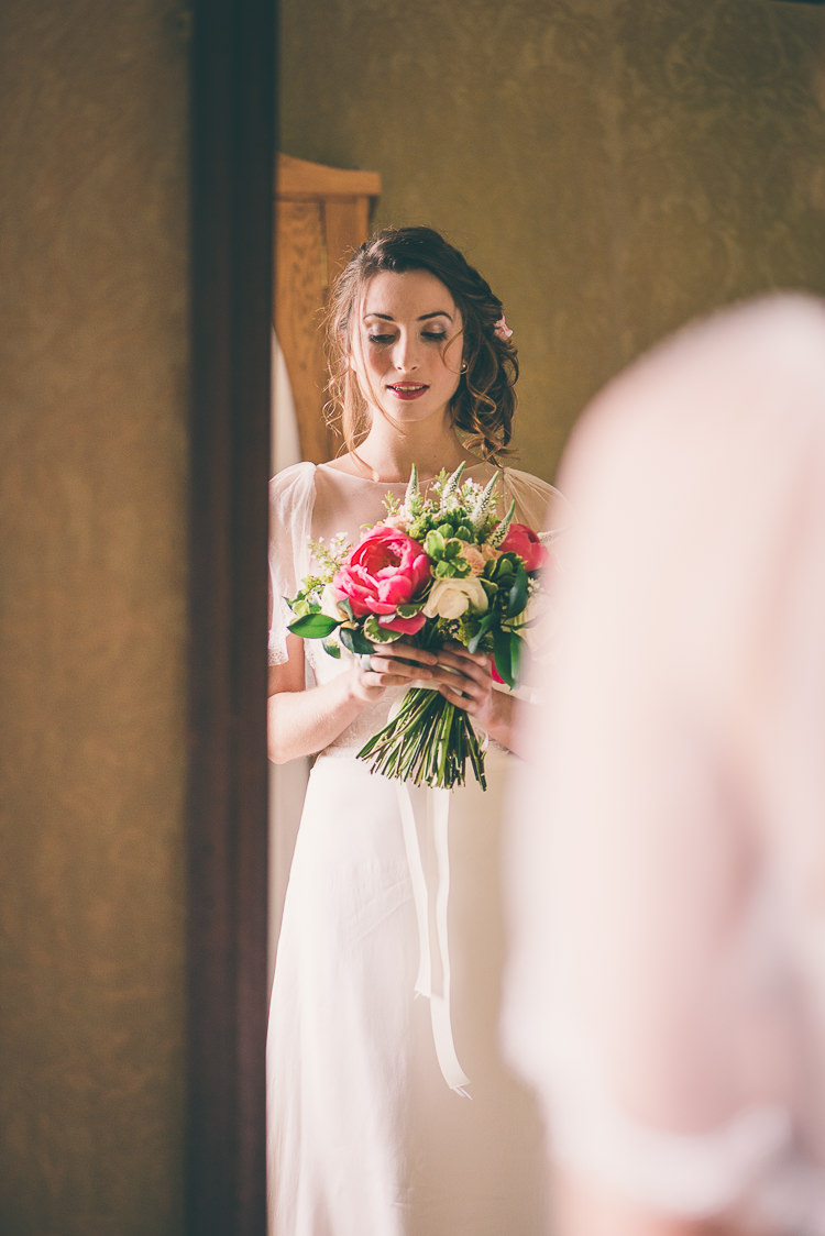 Ethereal Coral Countryside Wedding Ideas http://www.robtarren.co.uk/