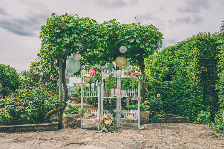 Ethereal Coral Countryside Wedding Ideas http://www.robtarren.co.uk/