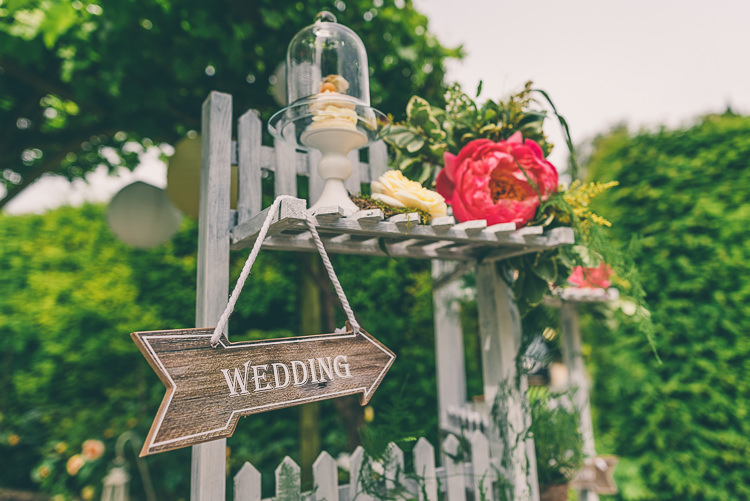 Ethereal Coral Countryside Wedding Ideas http://www.robtarren.co.uk/