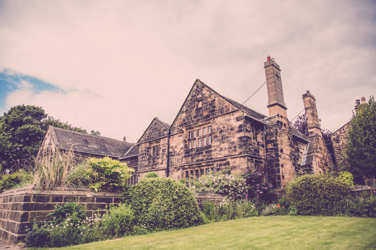 Alternative Game of Thrones Fete Wedding http://hayleybaxterphotography.com/ 