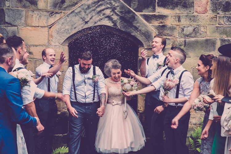 Confetti Throw Alternative Game of Thrones Fete Wedding http://hayleybaxterphotography.com/