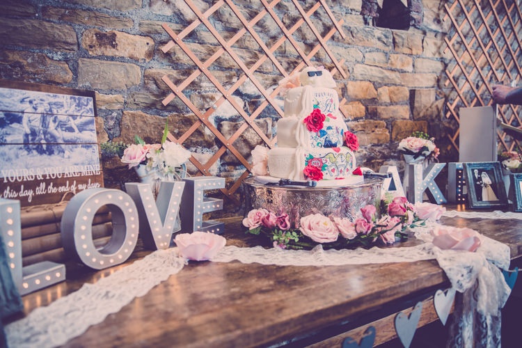 Cake Table Alternative Game of Thrones Fete Wedding http://hayleybaxterphotography.com/