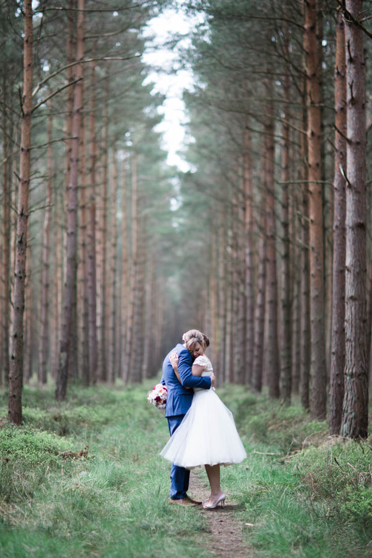 Beautiful Barn Bird Wedding http://www.melissabeattie.com/