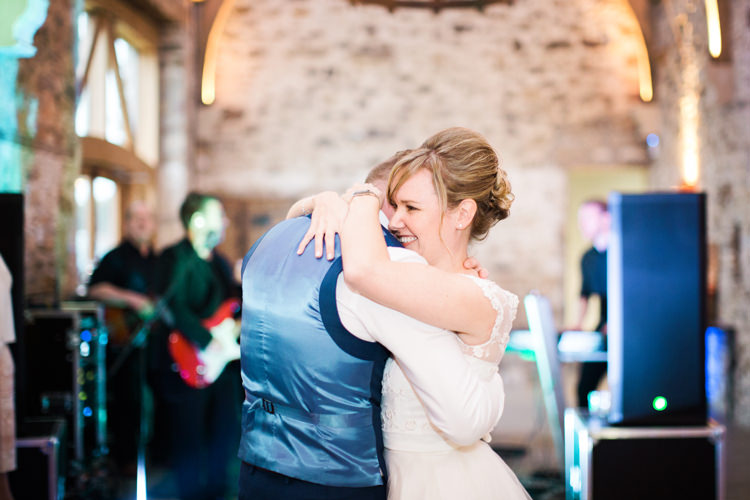 Beautiful Barn Bird Wedding http://www.melissabeattie.com/