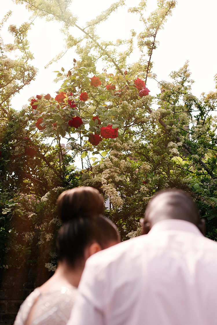 Tropical 1920s Pink Budget Wedding http://lilysawyer.com/