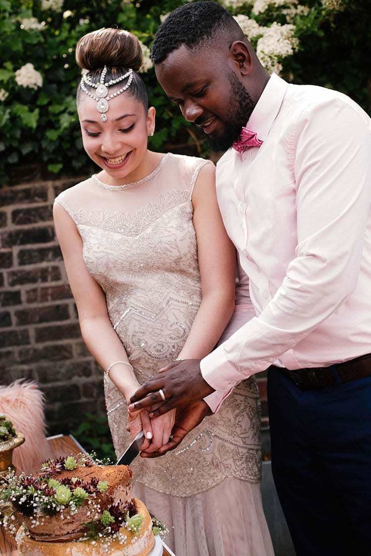 Tropical 1920s Pink Budget Wedding http://lilysawyer.com/