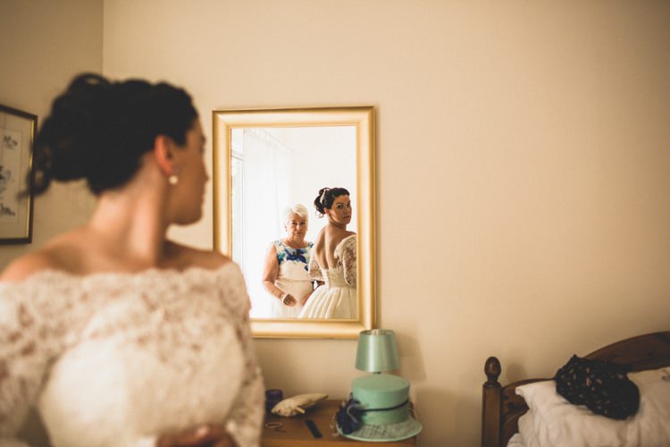 Rustic Tipi Farm Wedding http://aniaames.co.uk/