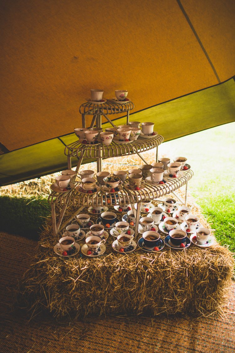 Tea Cup Cakes Rustic Tipi Farm Wedding http://aniaames.co.uk/