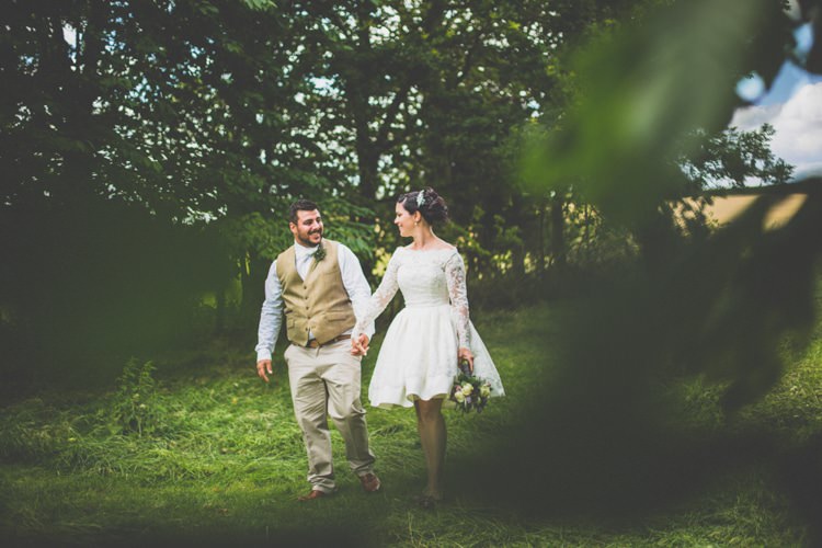 Rustic Tipi Farm Wedding http://aniaames.co.uk/