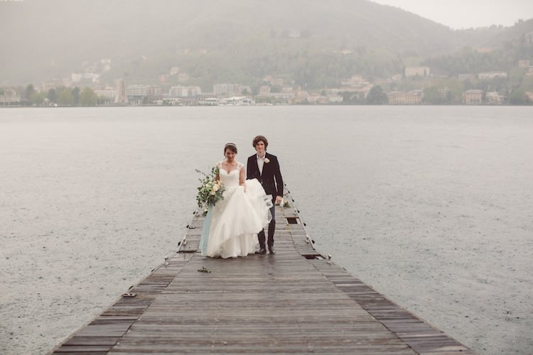 Bride Lace Tulle Kikka Spose Bridal Gown Groom Pier Lake Bouquet Roses Eucalyptus Breathtaking Lake Como Wedding Ideas http://lillyred.it/