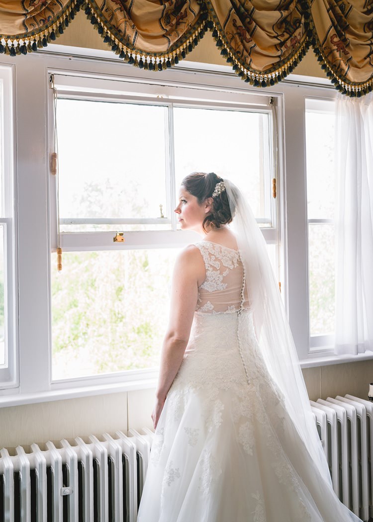 Lace Dress Gown Bride Bridal Veil Hair Sweet Pastel Afternoon Tea Wedding http://slepokur.photoshelter.com/