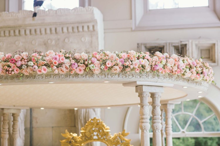 Roses Flowers Decor Indian Glamour English Countryside Chic Wedding http://www.jayrowden.com/