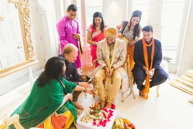 Indian Glamour English Countryside Chic Wedding http://www.jayrowden.com/