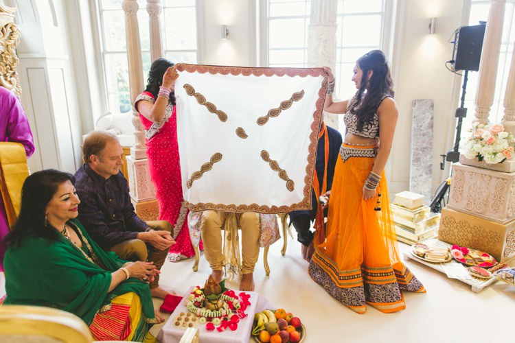 Indian Glamour English Countryside Chic Wedding http://www.jayrowden.com/