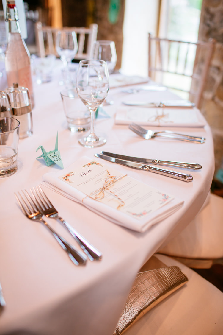 Peaches Mint Stylish Floral Wedding http://www.sarahleggephotography.co.uk/
