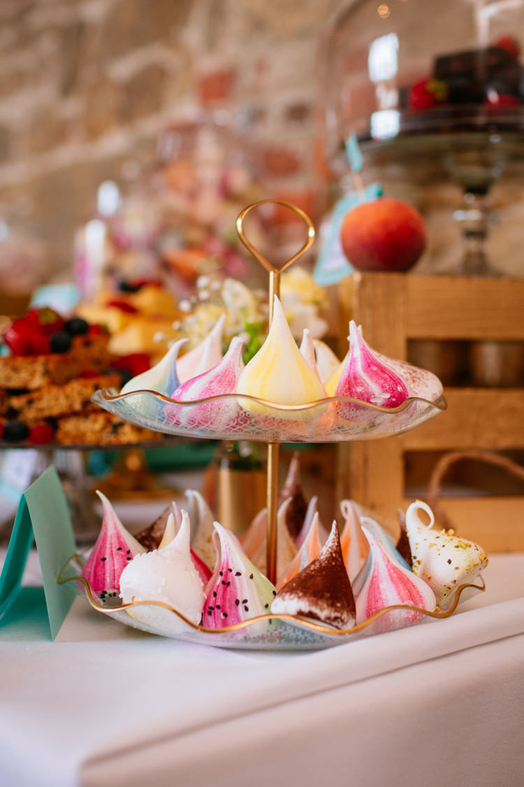 Meringues Peaches Mint Stylish Floral Wedding http://www.sarahleggephotography.co.uk/