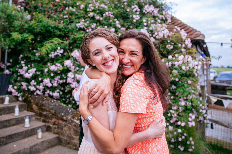 Peaches Mint Stylish Floral Wedding http://www.sarahleggephotography.co.uk/