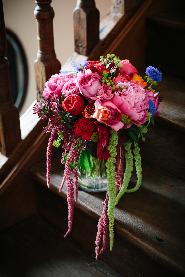 Pink Red Burgundy Trailing Bouquet Flowers Bride Bridal Beautiful Outdoor Country House Wedding http://www.christinewehrmeier.com/
