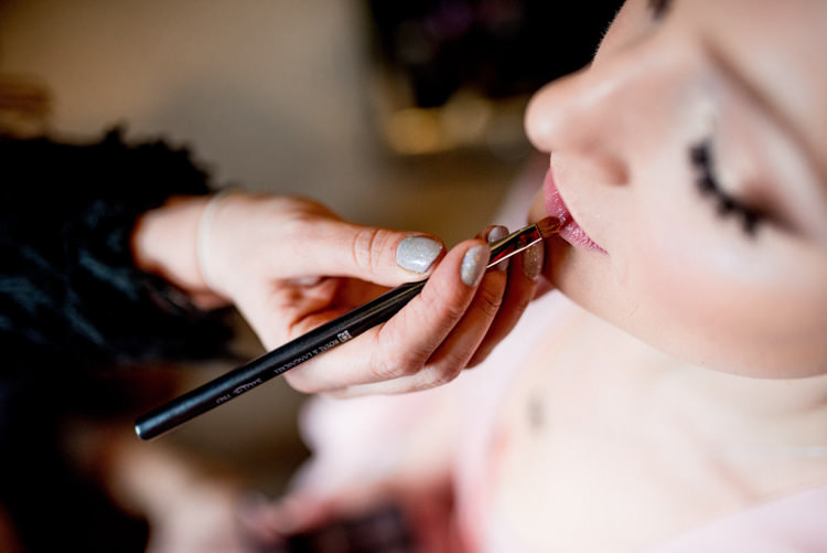 Natural Pretty Pale Pink Wedding http://www.lisacarpenterphotos.com/