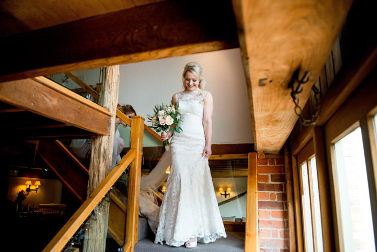 Natural Pretty Pale Pink Wedding http://www.lisacarpenterphotos.com/