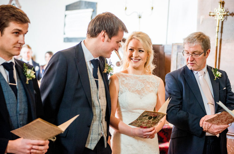 Natural Pretty Pale Pink Wedding http://www.lisacarpenterphotos.com/