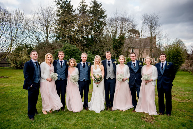 Natural Pretty Pale Pink Wedding http://www.lisacarpenterphotos.com/