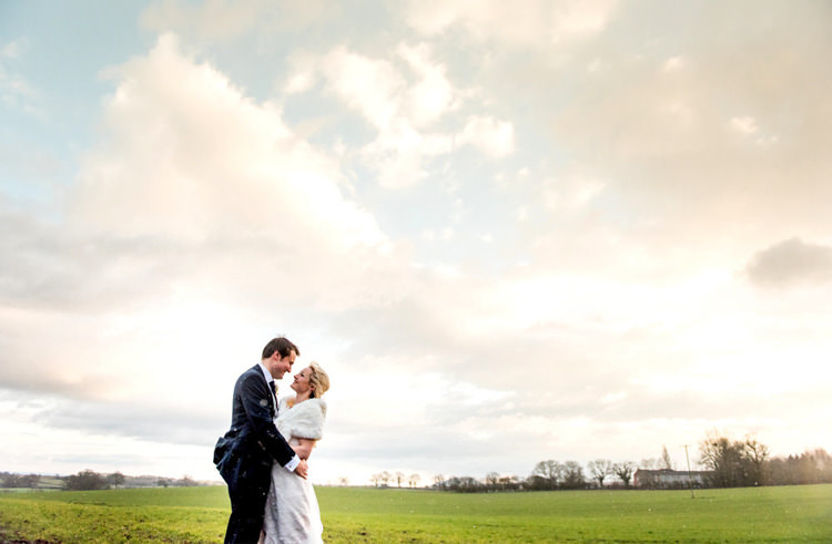 Natural Pretty Pale Pink Wedding http://www.lisacarpenterphotos.com/