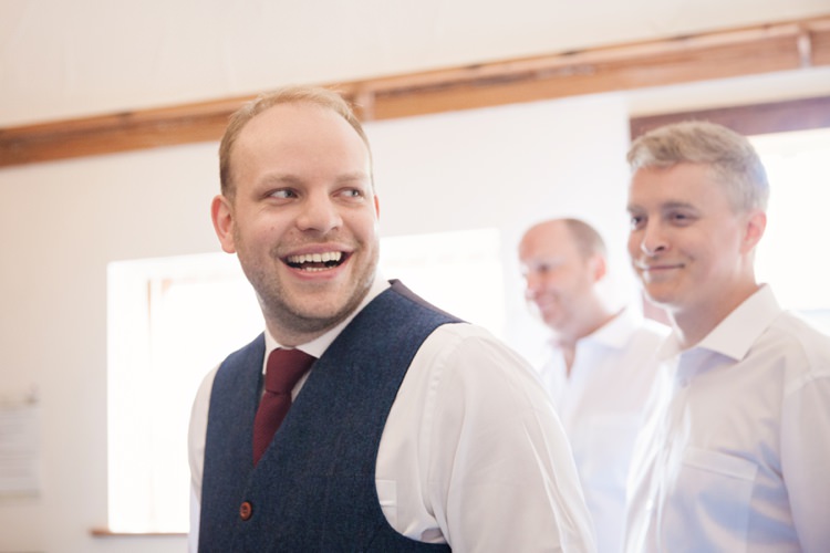 Fresh Spring Country Wedding http://kerryannduffy.com/