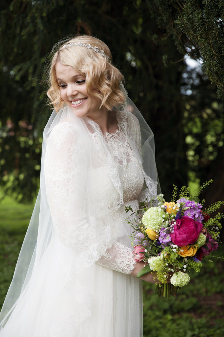 Bride Bridal Dress Lace Sleeves Tulle Veil Vintage Fresh Spring Country Wedding http://kerryannduffy.com/
