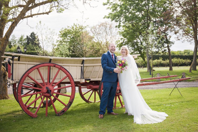 Fresh Spring Country Wedding http://kerryannduffy.com/