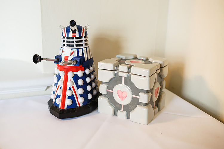 Vintage Doctor Who Wedding http://www.linaandtom.com/