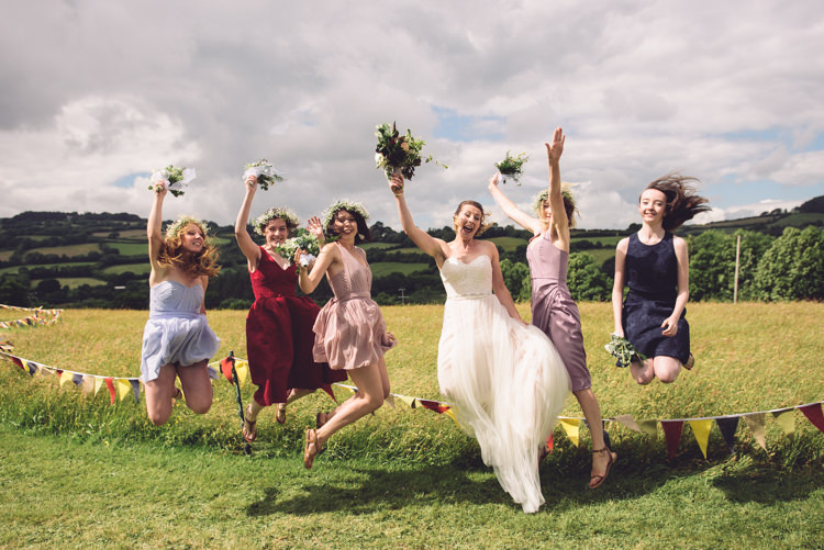 Outdoor Countryside Fair Wedding http://www.jennawoodward.com/