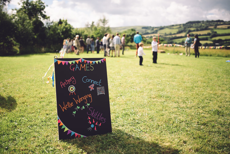 Fete Games Entertainment Outdoor Countryside Fair Wedding http://www.jennawoodward.com/