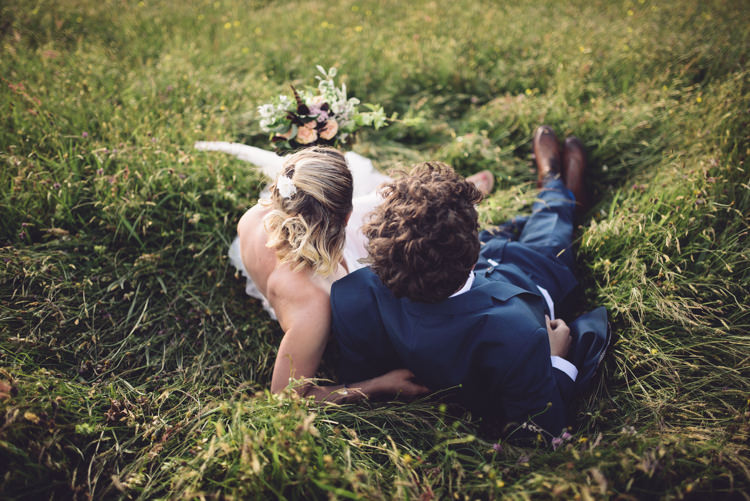 Outdoor Countryside Fair Wedding http://www.jennawoodward.com/