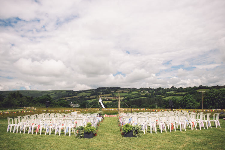Field Devon Humanist Outdoor Countryside Fair Wedding http://www.jennawoodward.com/