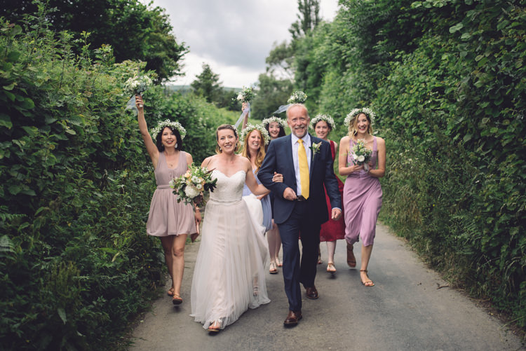 Walking Cerermony Outdoor Countryside Fair Wedding http://www.jennawoodward.com/