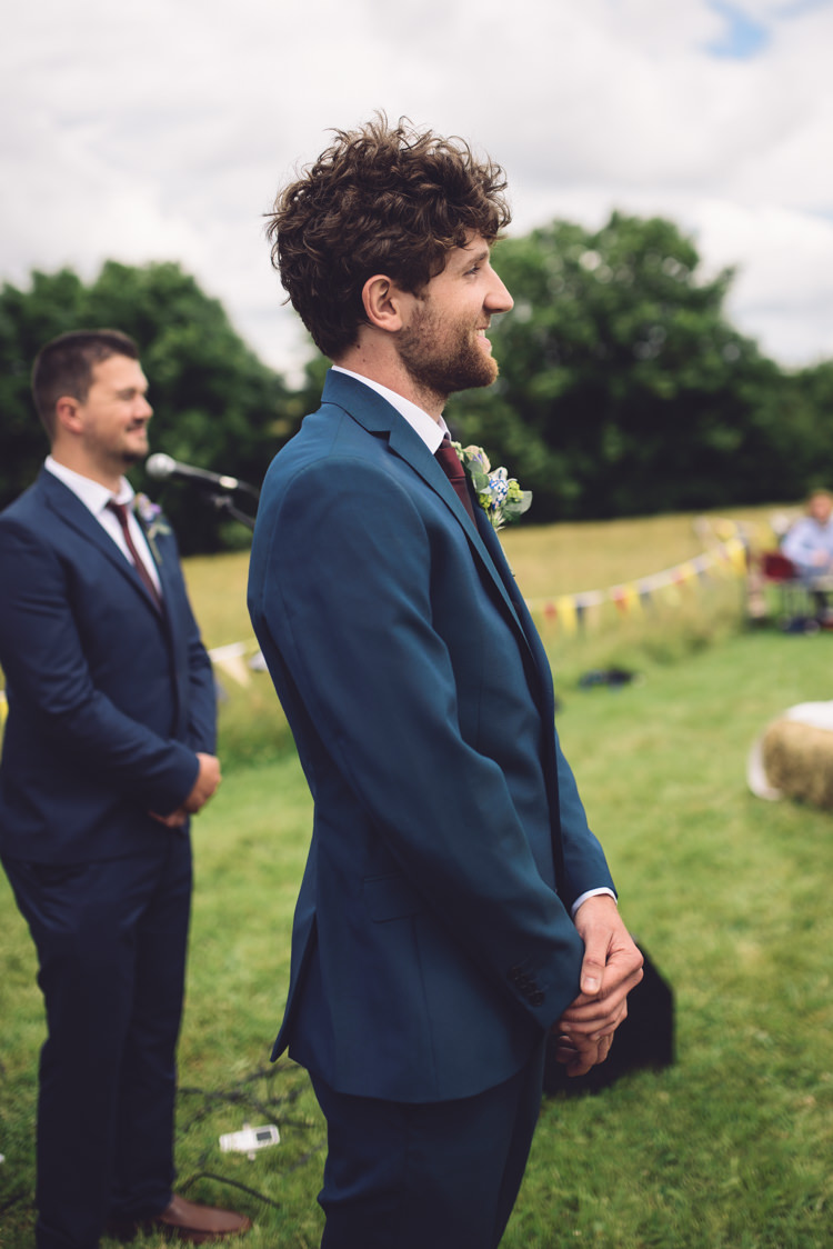 Outdoor Countryside Fair Wedding http://www.jennawoodward.com/