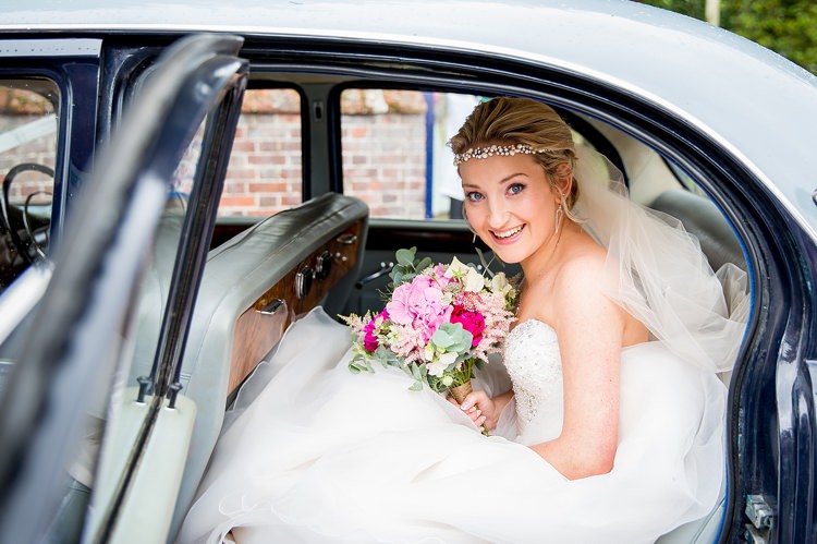 Pretty Relaxed Countryside Wedding http://katherineashdown.co.uk/