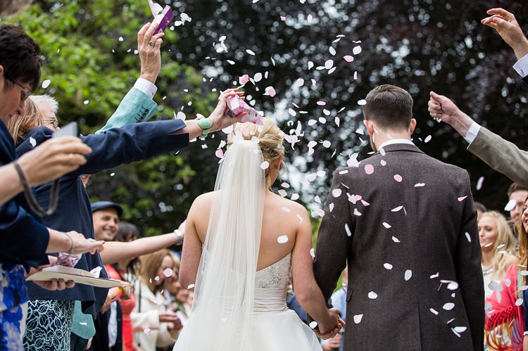 Pretty Relaxed Countryside Wedding http://katherineashdown.co.uk/