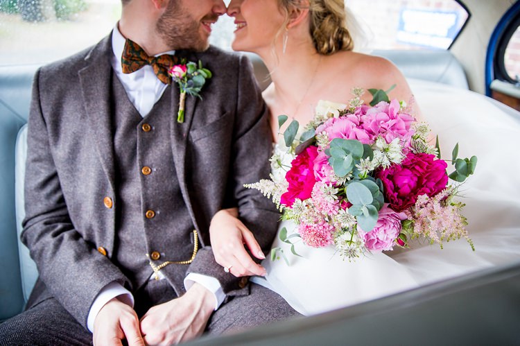 Pretty Relaxed Countryside Wedding http://katherineashdown.co.uk/